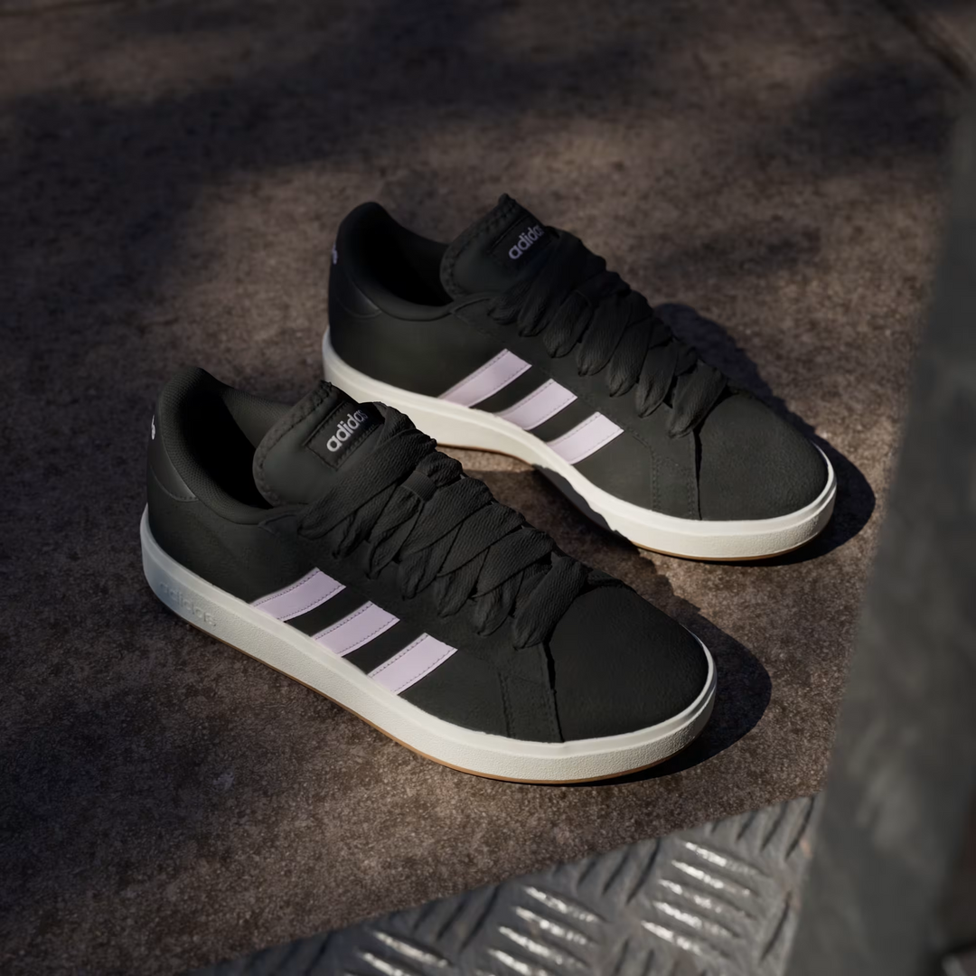 Adidas Grand Court Base 00s "Black" Czarne JQ3596