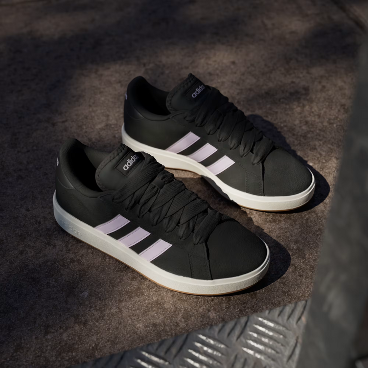 Adidas Grand Court Base 00s "Black" Czarne JQ3596