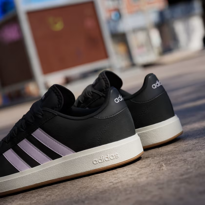 Adidas Grand Court Base 00s "Black" Czarne JQ3596