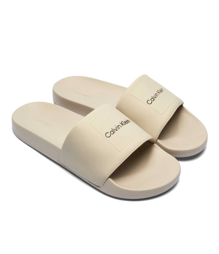 Calvin Klein Square Logo Slides Kremowe Klapki Męskie HM0HM01754-PEA