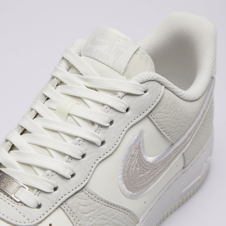 Nike Air Force 1 Low '07 LV8 "White Grey" Białe Szare Męskie Buty Sportowe Sneakersy IB6842-100